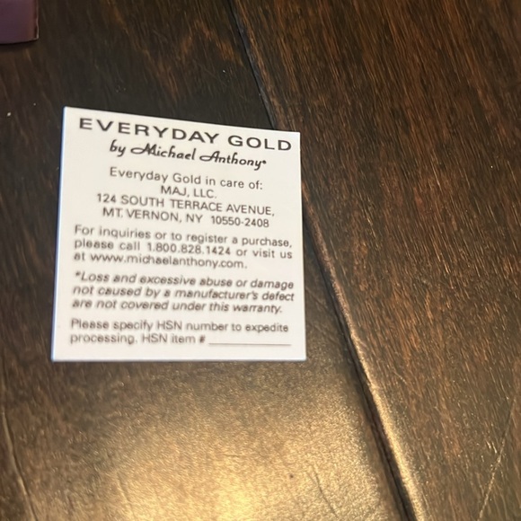 Michael Anthony dove pendant NIB - Picture 4 of 9